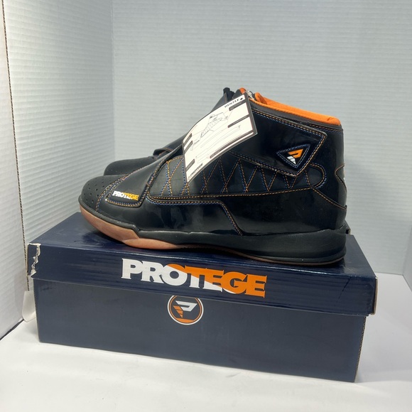 Protégé Men's Black and Orange Athletic Shoes - Picture 6 of 6